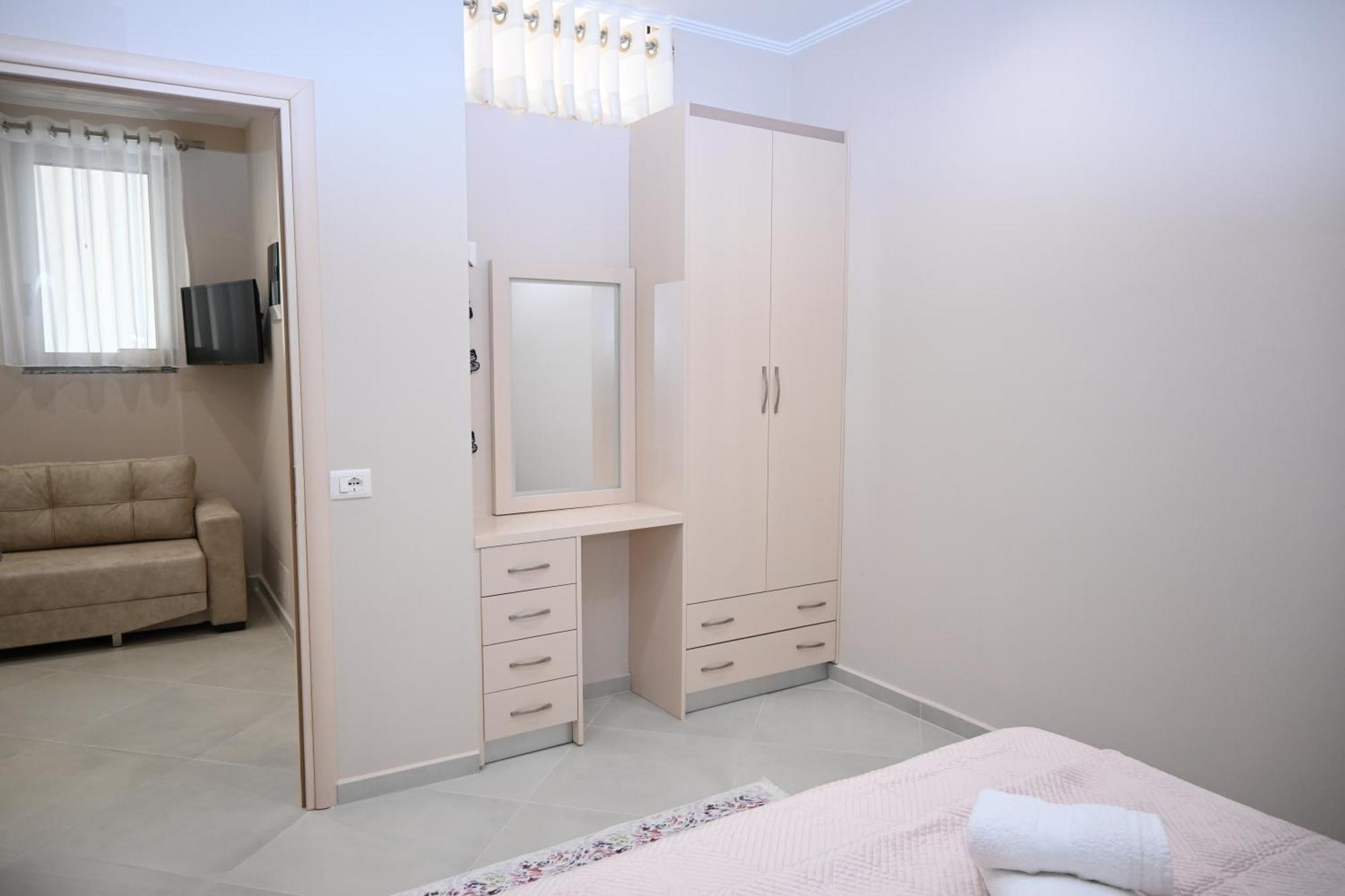 Eleana'S Apartament Sarandë Eksteriør bilde